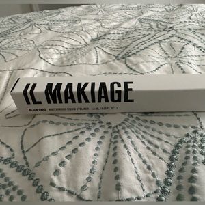 Liquid Eyeliner in black